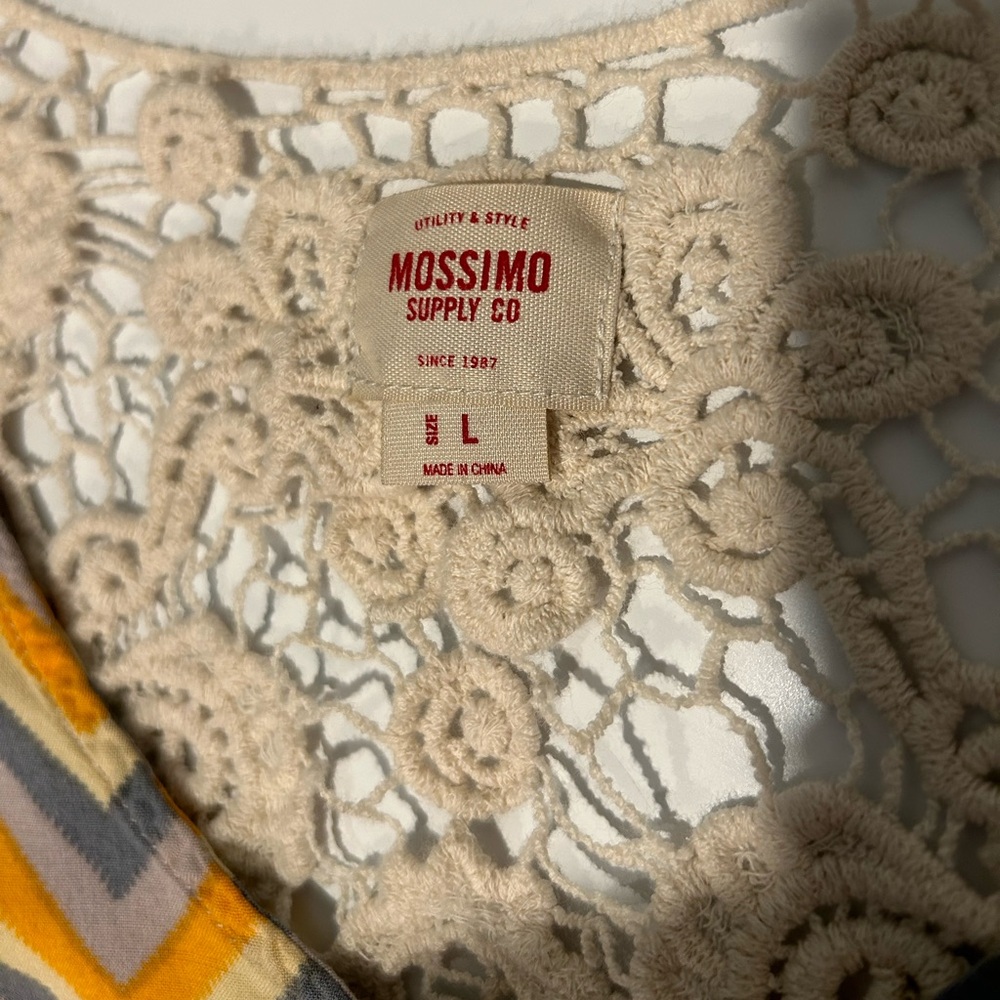Mossimo Chevron Crochet Back Tunic Top - Picture 5 of 9